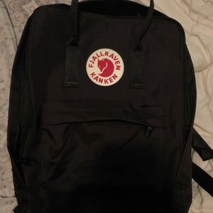 FJALLRAVEN KANKEN BLACK CLASSIC